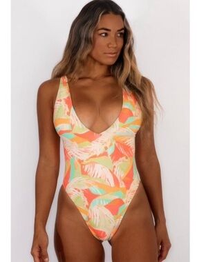 SKATIE 'Zoey' One Piece Swimsuit in SUNSET. NWT! Adjustable straps. Size XS.